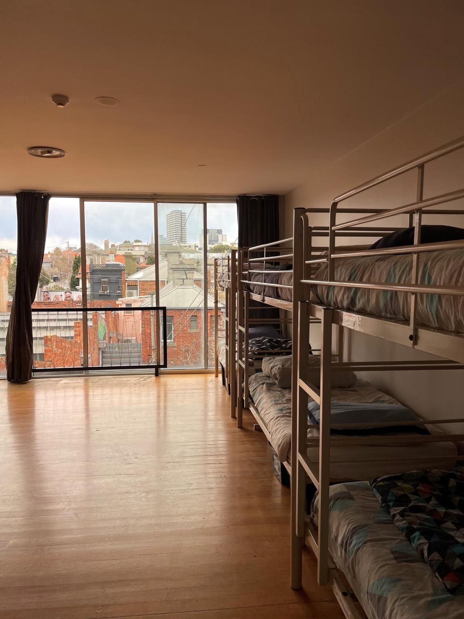 Barkly Backpackers Hostel - Melbourne — Photos 1